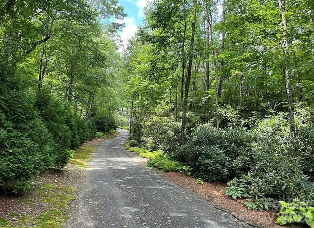 3434 Old Jonas Ridge Road Newland NC 28657