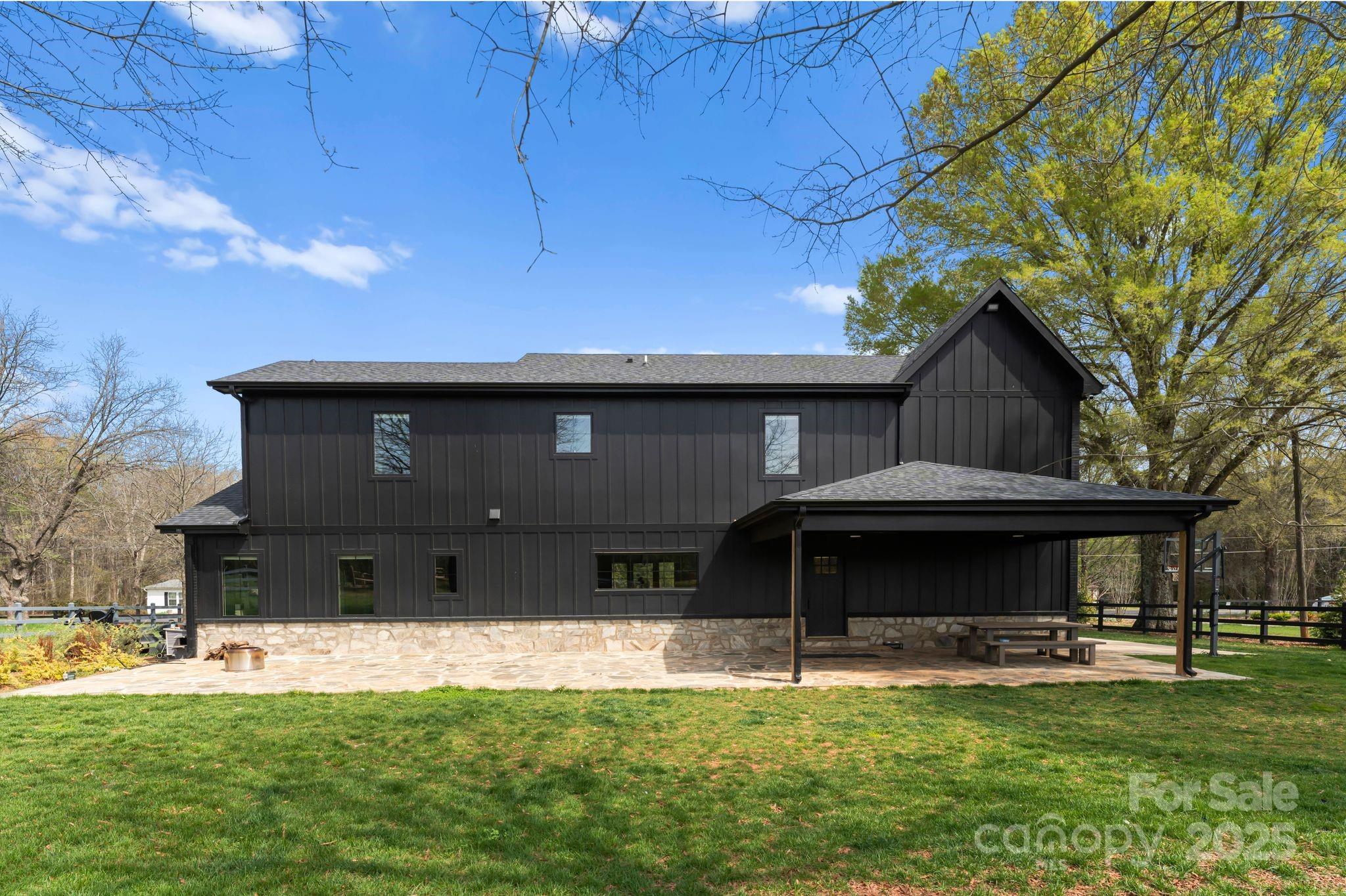 1575 Shinnville Road Cleveland NC 27013