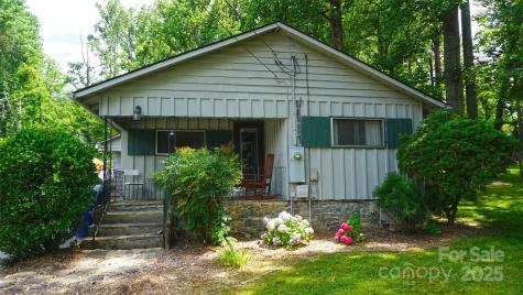 215 Cedar Lane Arden NC 28704