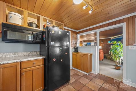 215 Cedar Lane Arden NC 28704