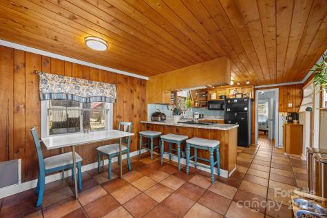 215 Cedar Lane Arden NC 28704