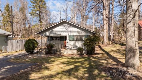 215 Cedar Lane Arden NC 28704