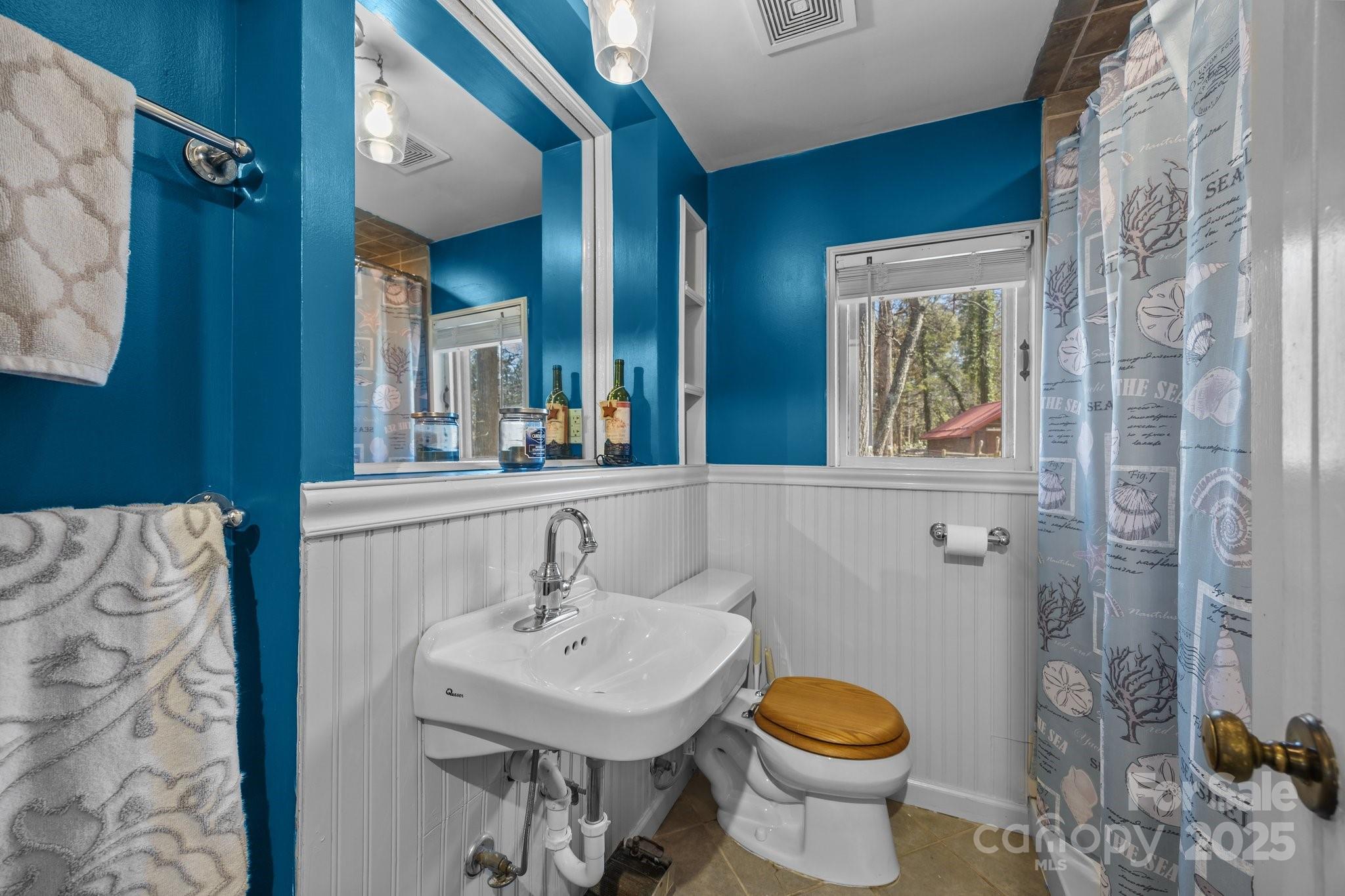 215 Cedar Lane Arden NC 28704