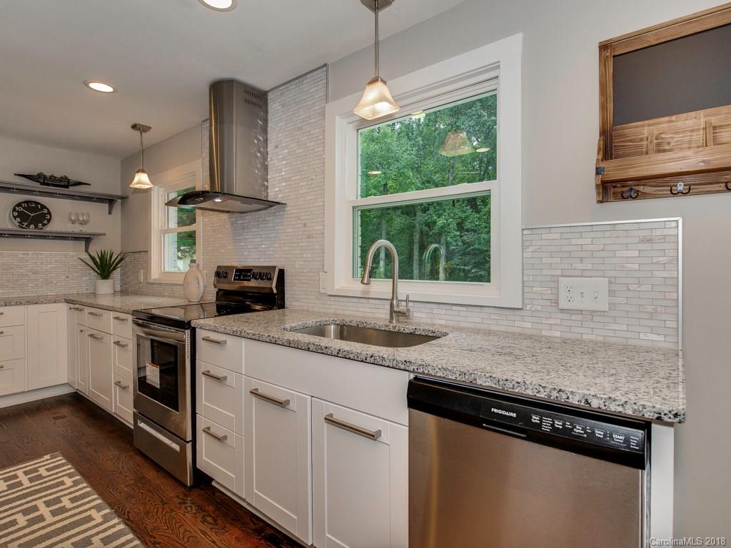 1722 Gemway Drive Charlotte NC 28216