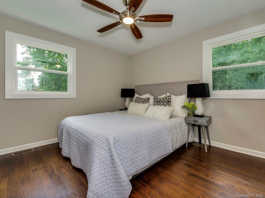 1722 Gemway Drive Charlotte NC 28216