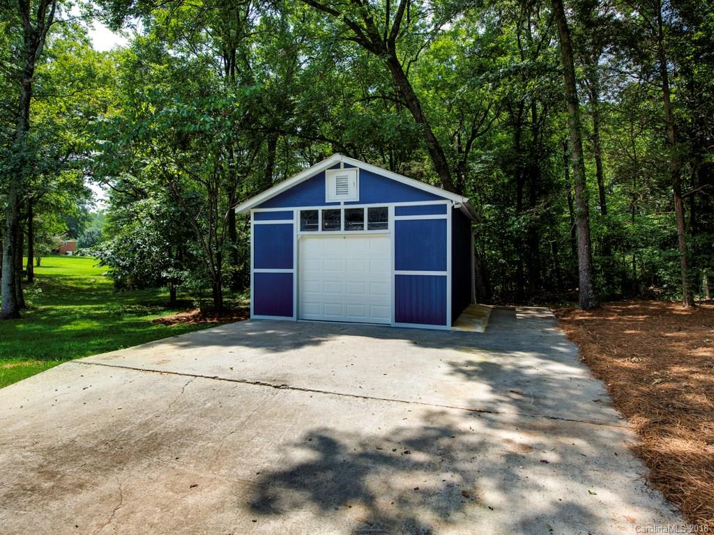 1722 Gemway Drive Charlotte NC 28216