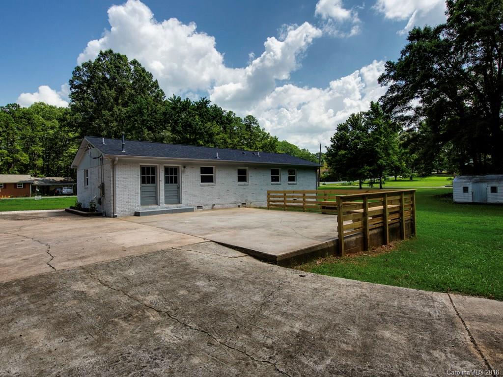 1722 Gemway Drive Charlotte NC 28216