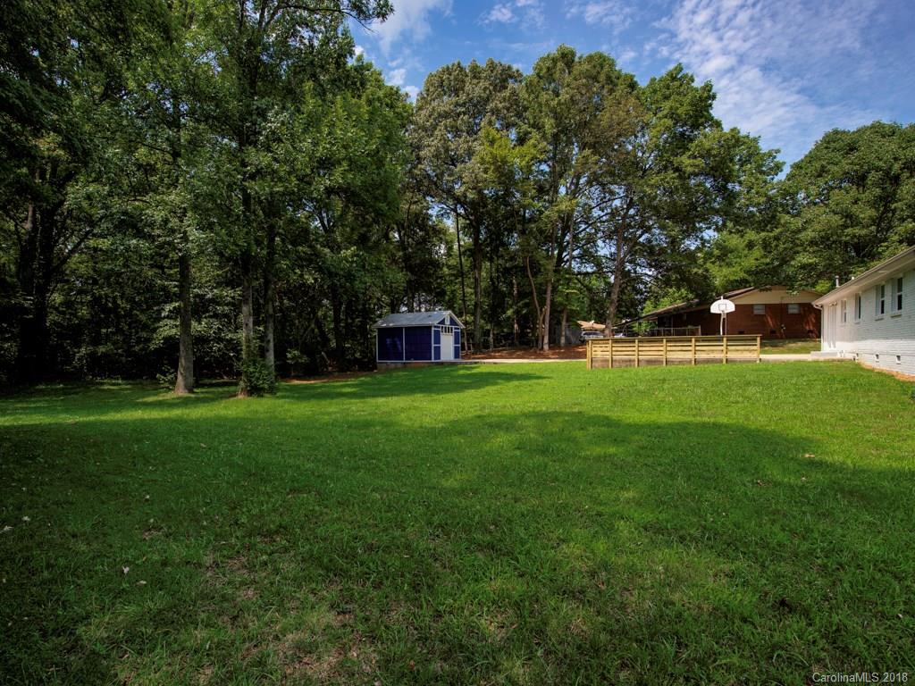 1722 Gemway Drive Charlotte NC 28216