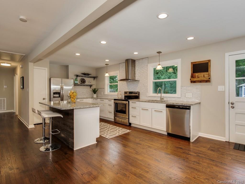 1722 Gemway Drive Charlotte NC 28216