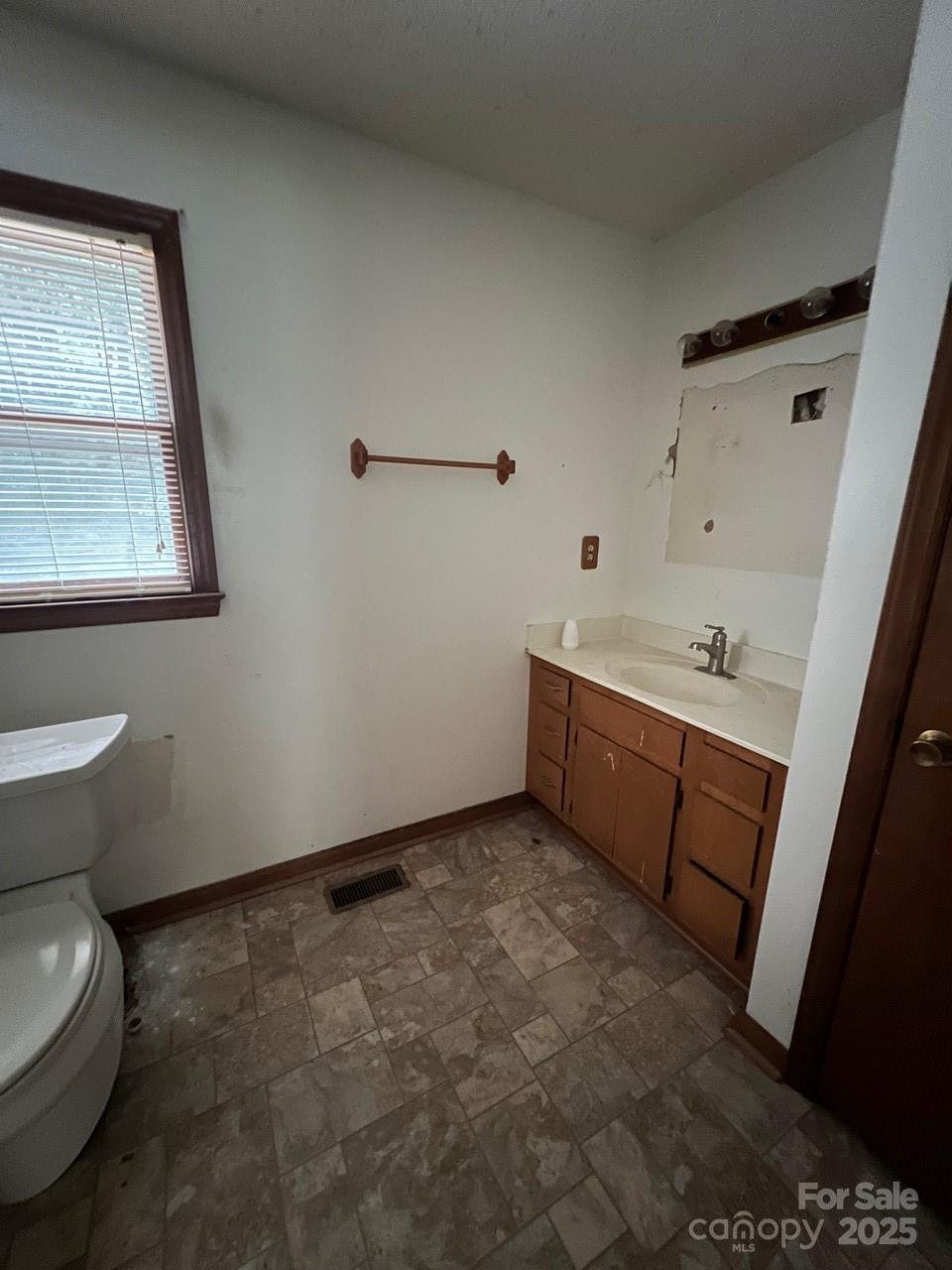 6581 Emerald Isle Drive Sherrills Ford NC 28673