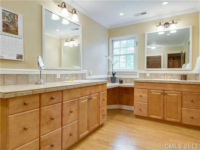 6019 Lancelot Drive Charlotte NC 28270