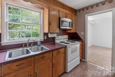 710 Twin Oaks Road Davidson NC 28036