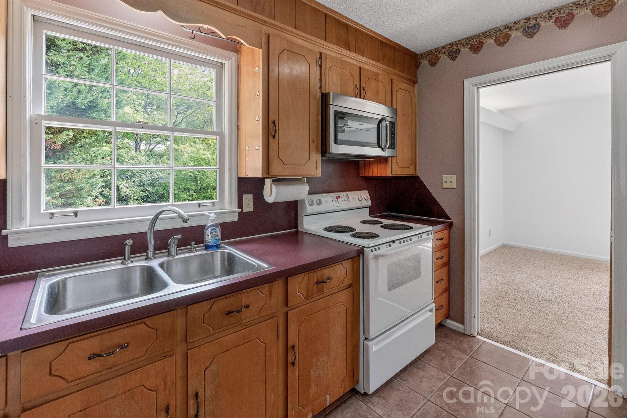 710 Twin Oaks Road Davidson NC 28036