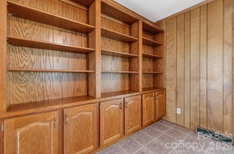 710 Twin Oaks Road Davidson NC 28036