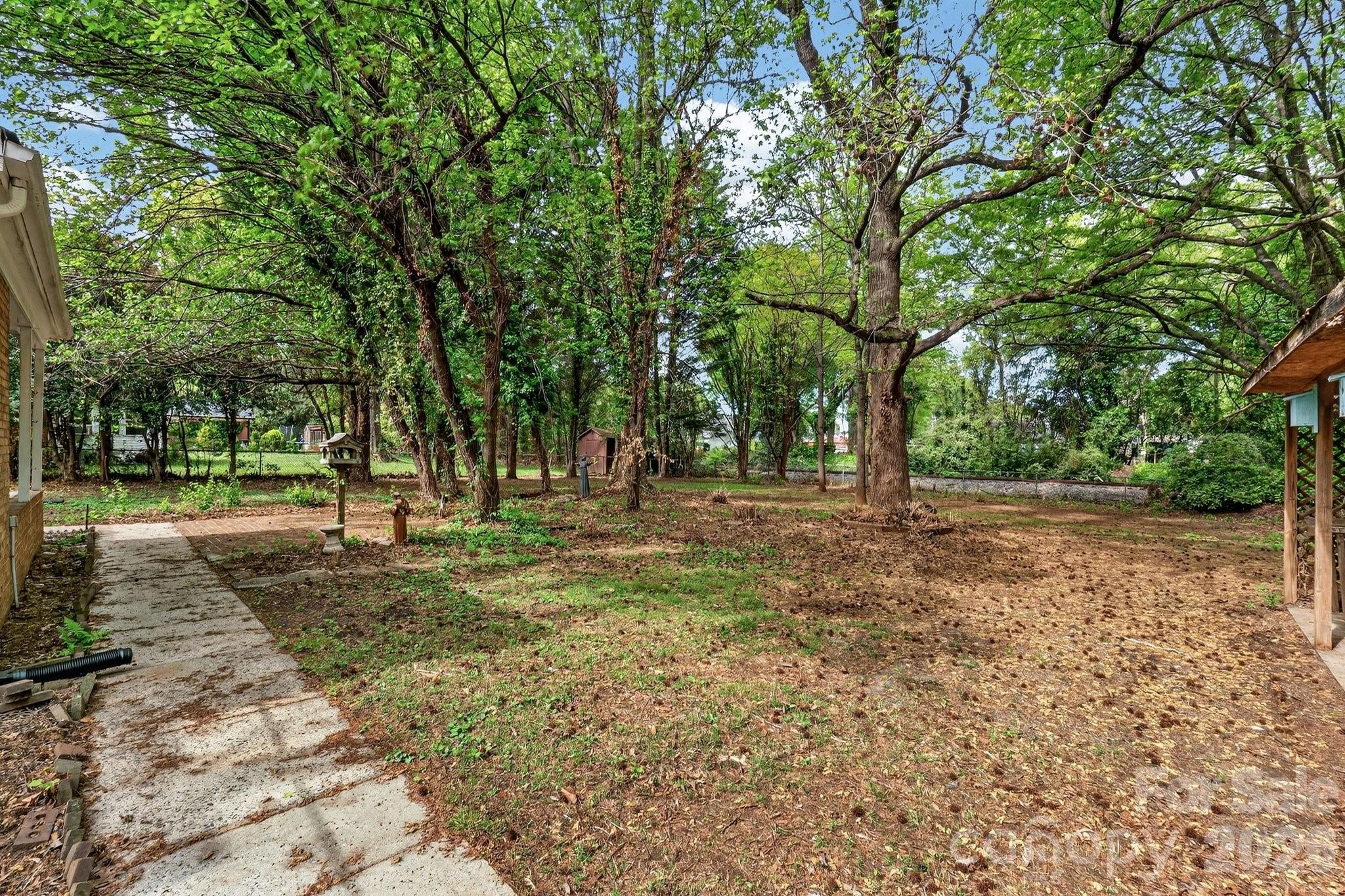 710 Twin Oaks Road Davidson NC 28036