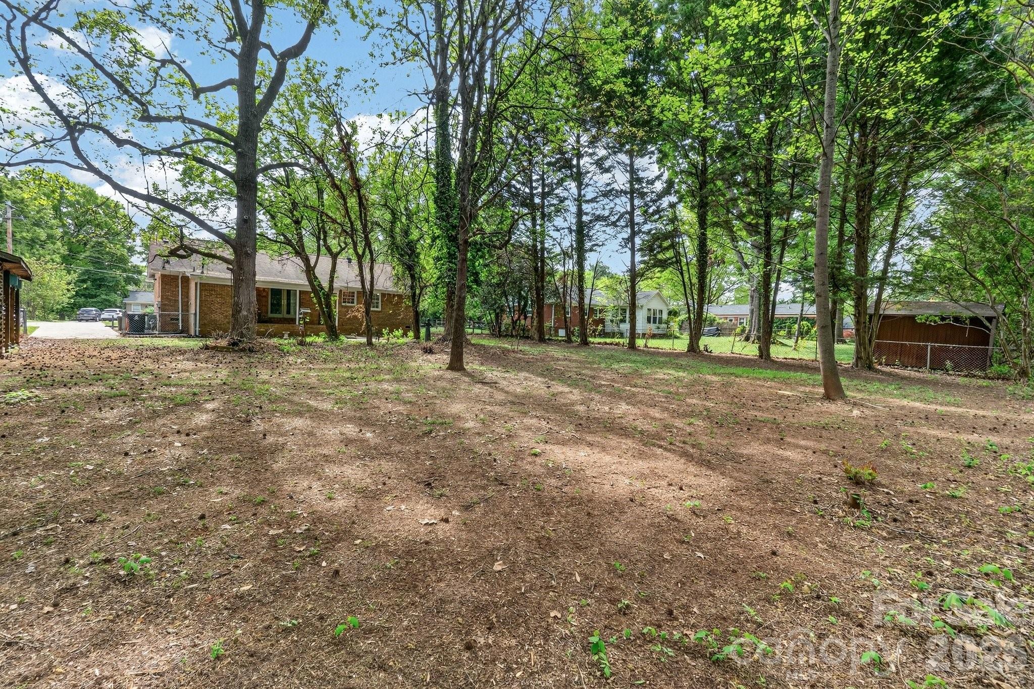 710 Twin Oaks Road Davidson NC 28036