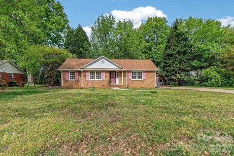 710 Twin Oaks Road Davidson NC 28036