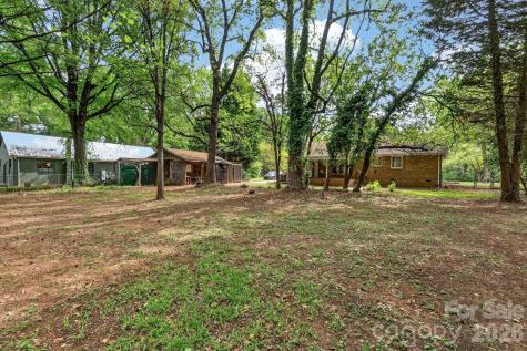 710 Twin Oaks Road Davidson NC 28036