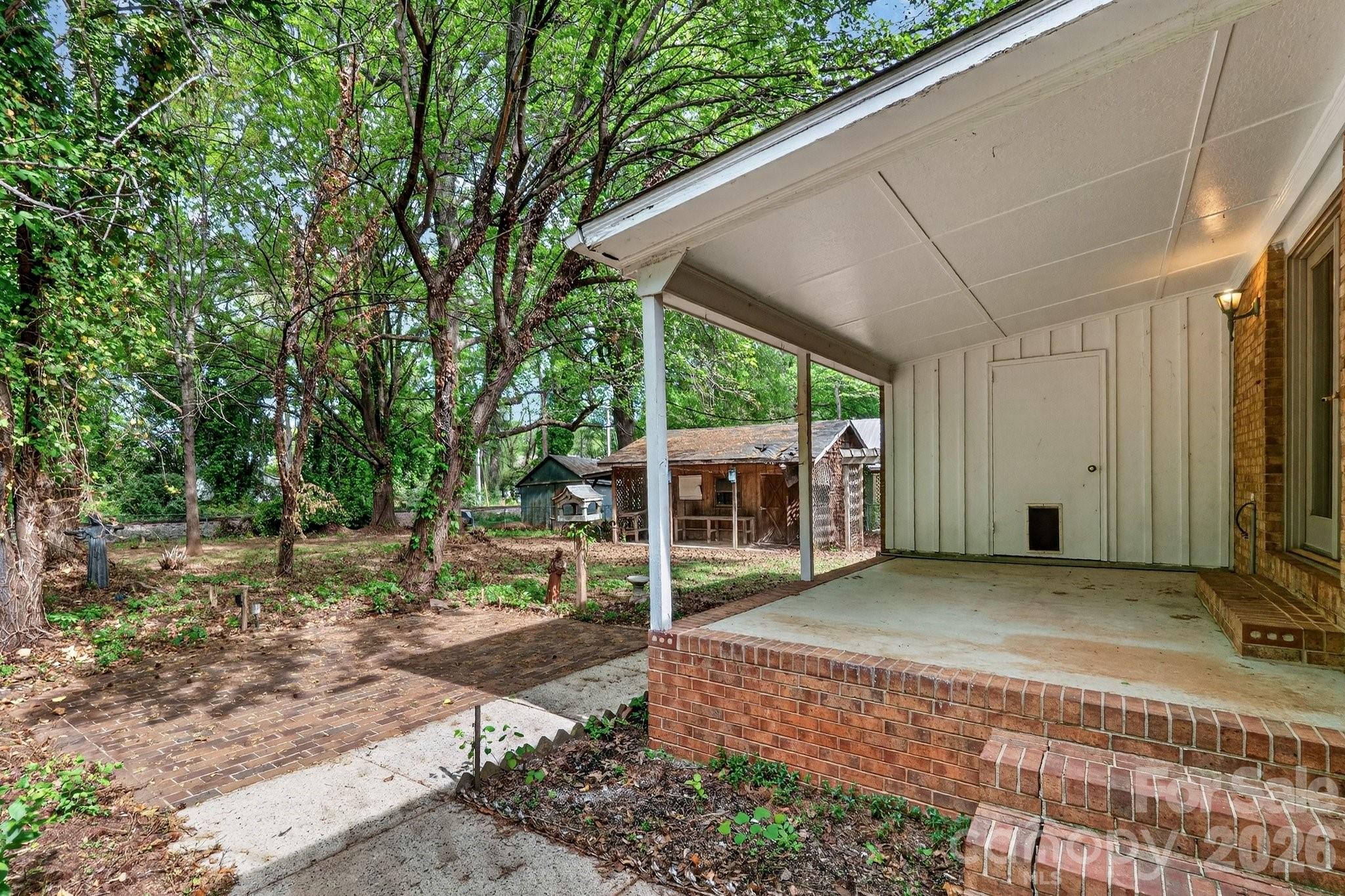 710 Twin Oaks Road Davidson NC 28036