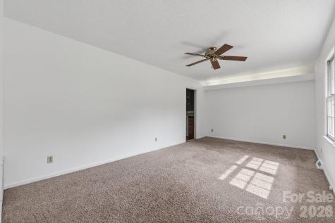 710 Twin Oaks Road Davidson NC 28036