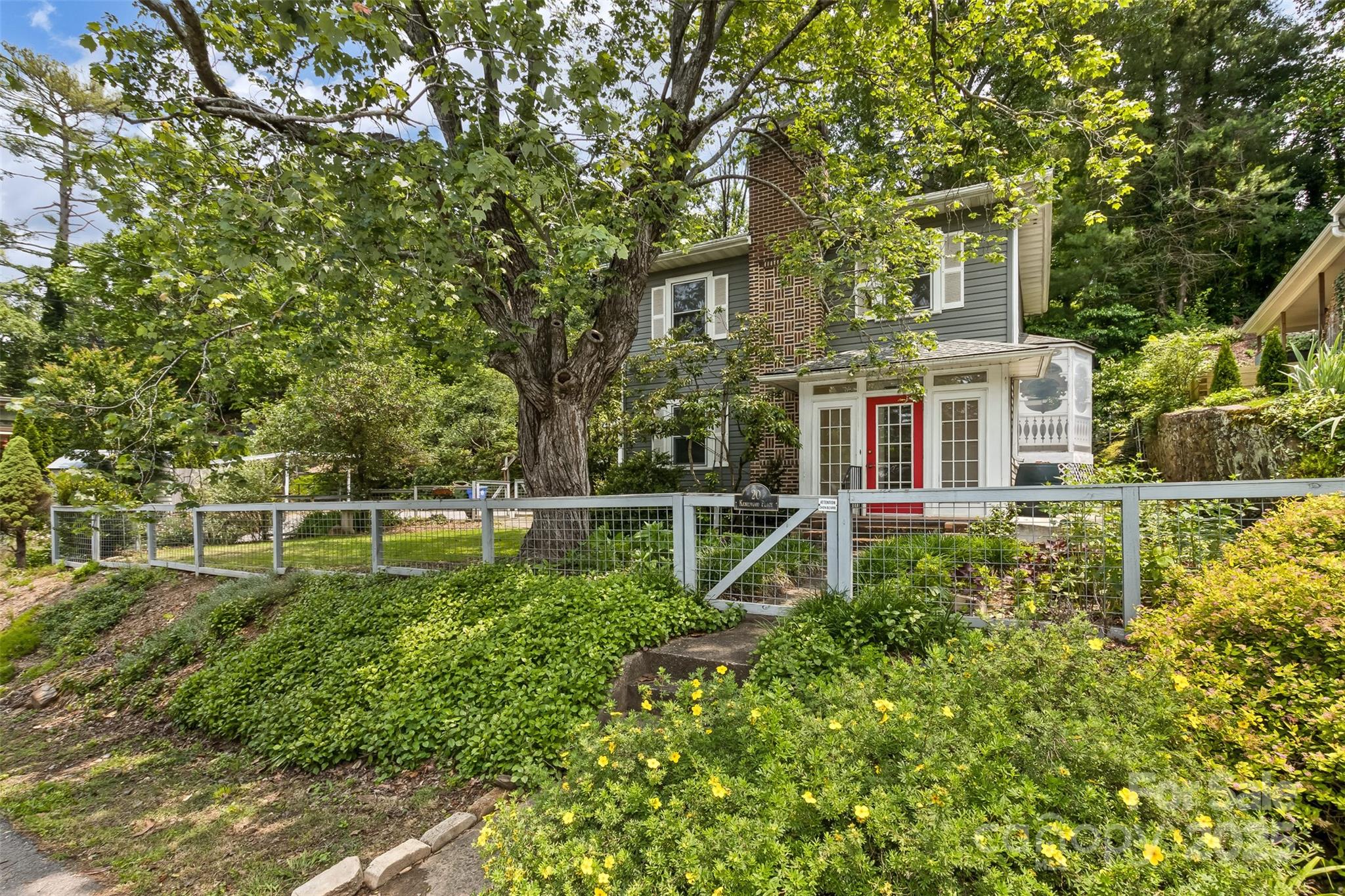20 Kenilwood Place Asheville NC 28803
