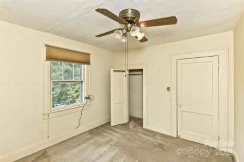 20 Kenilwood Place Asheville NC 28803