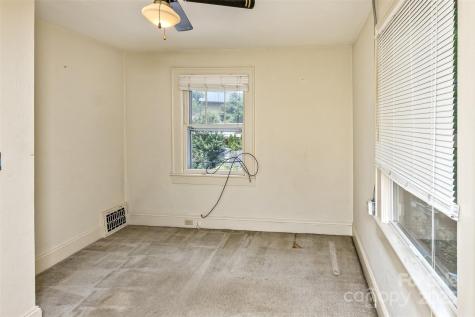 20 Kenilwood Place Asheville NC 28803