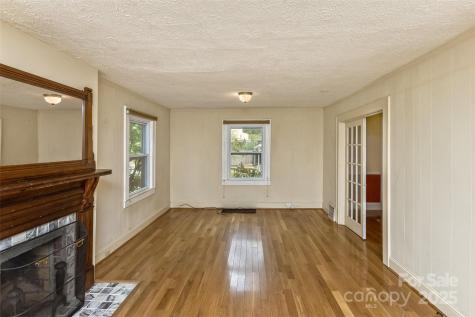 20 Kenilwood Place Asheville NC 28803