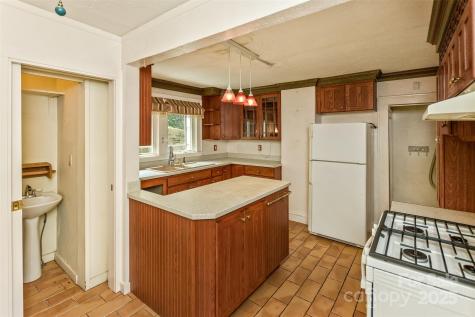 20 Kenilwood Place Asheville NC 28803