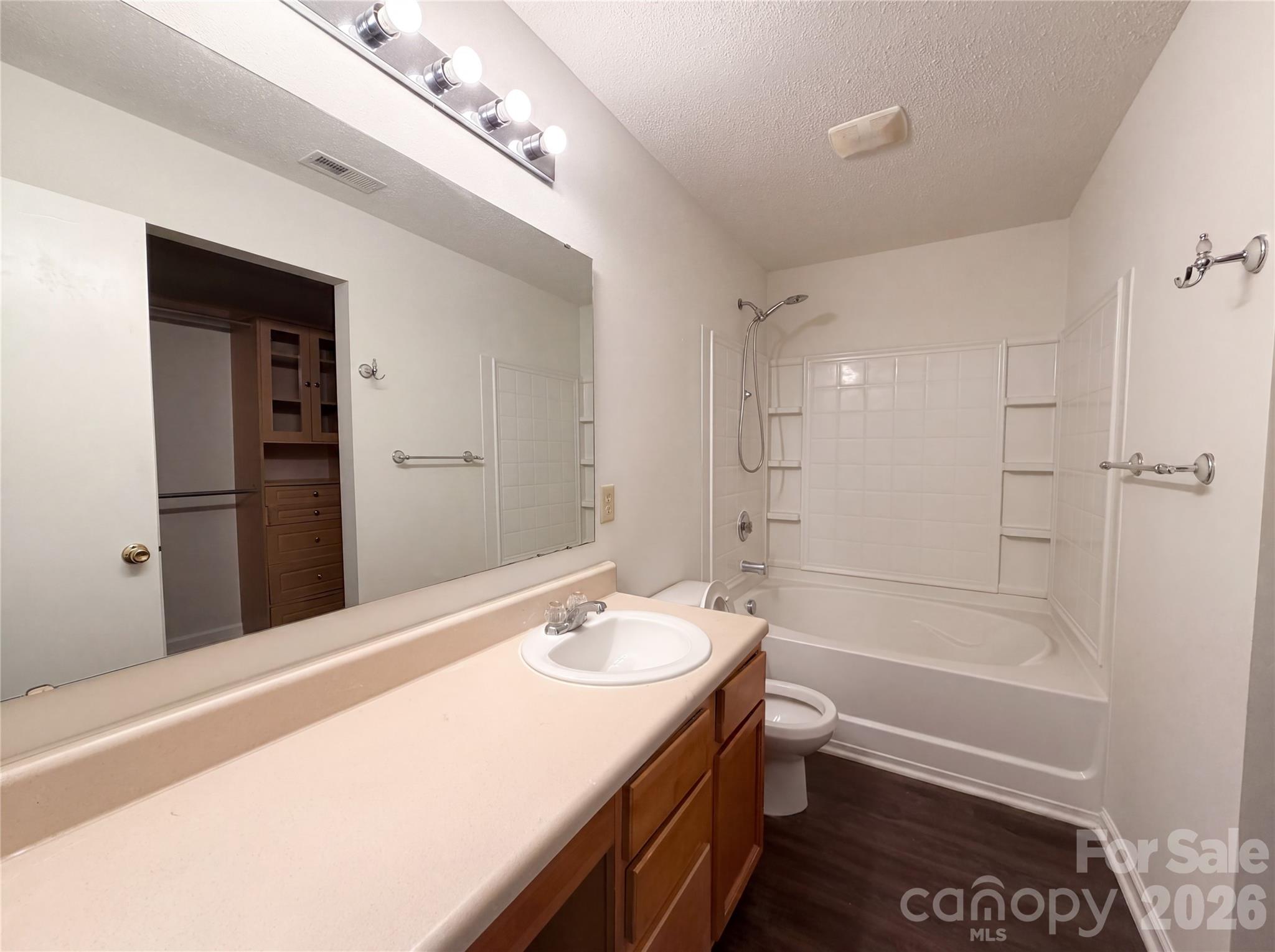 6734 Wandering Creek Drive Charlotte NC 28216