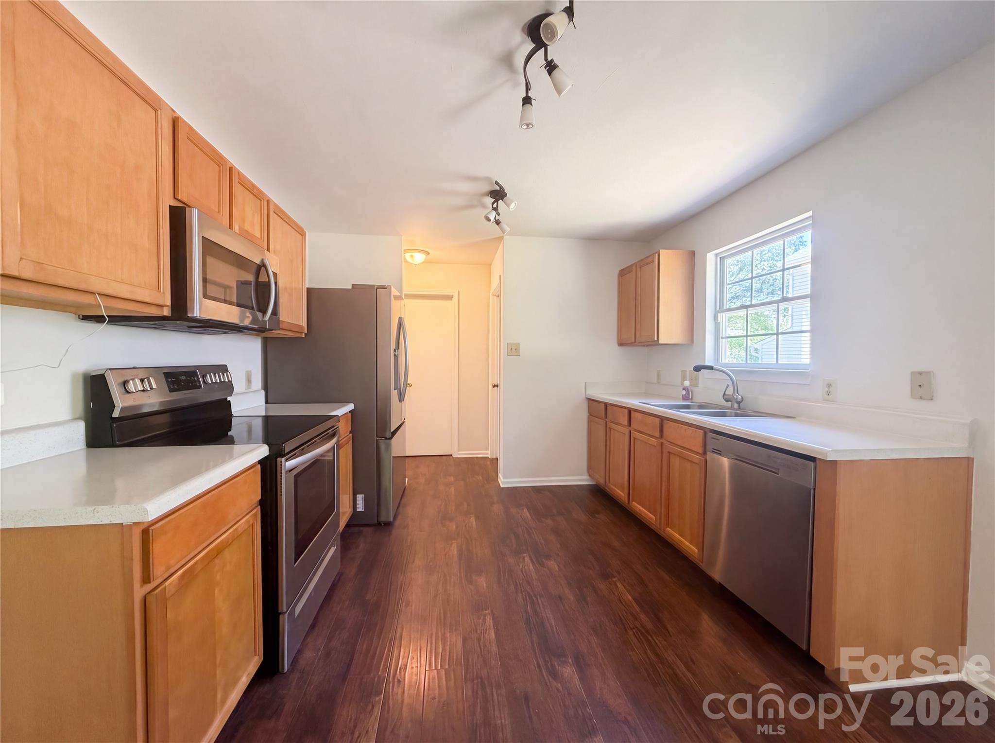6734 Wandering Creek Drive Charlotte NC 28216