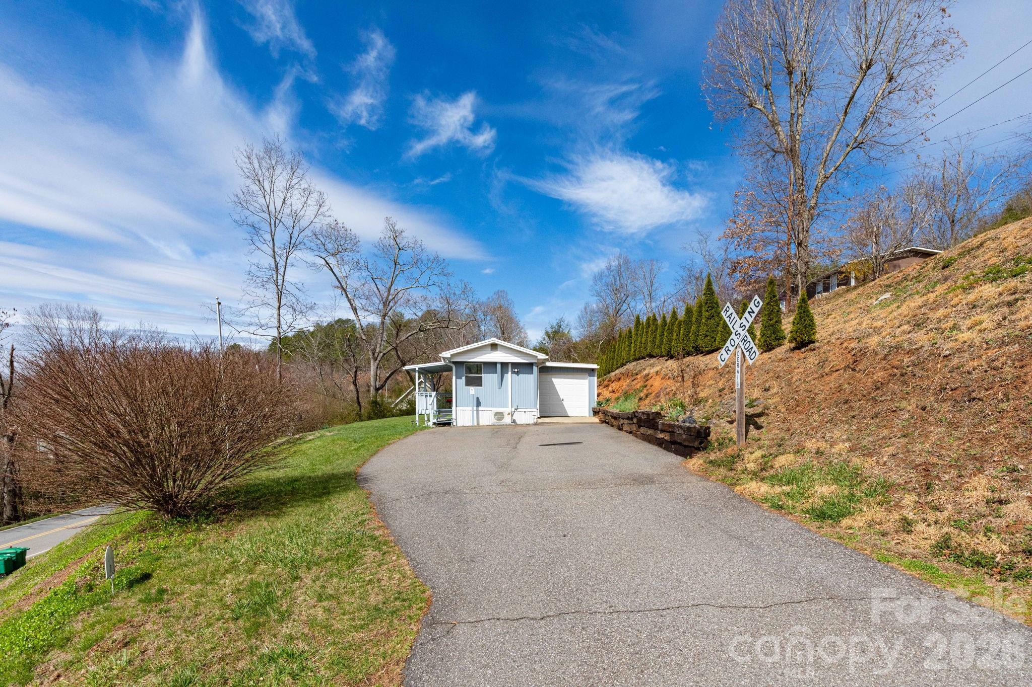 20 Ox Creek Road Weaverville NC 28787