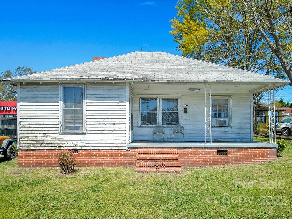 1704 W Franklin Boulevard Gastonia NC 28052