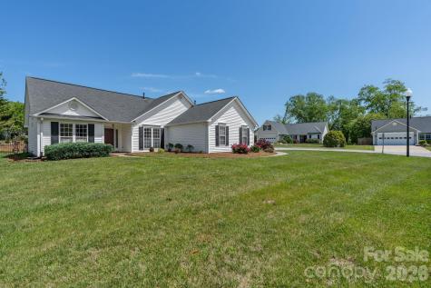 446 Planters Creek Road Fletcher NC 28732