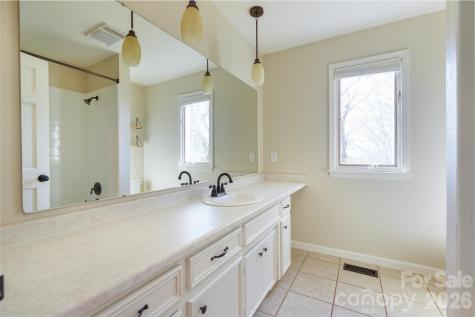 112 Hy Vu Drive Canton NC 28716