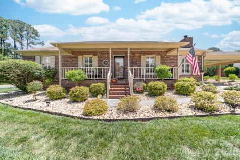 2402 Malotte Lane Gastonia NC 28054