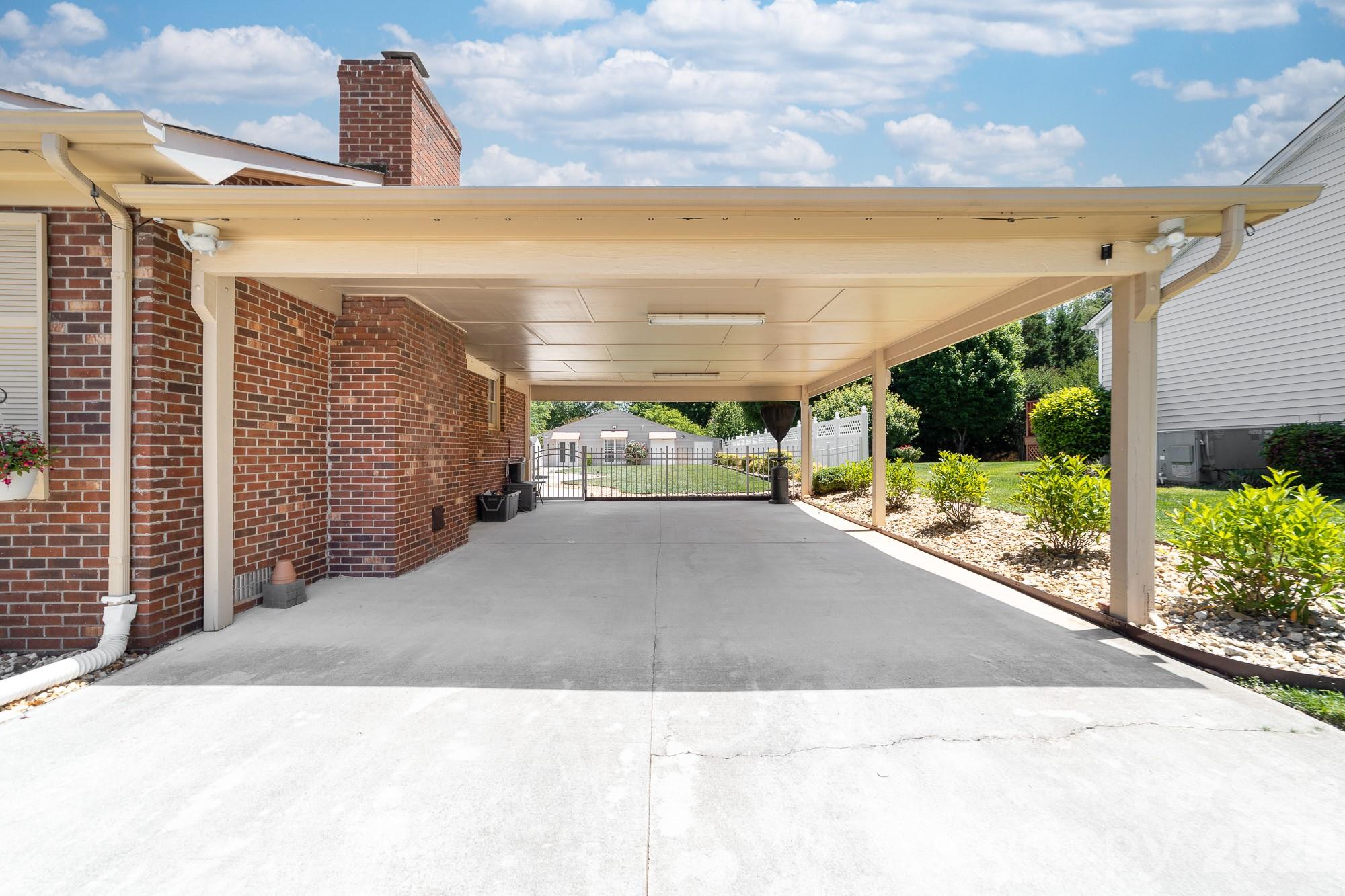 2402 Malotte Lane Gastonia NC 28054