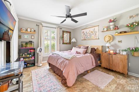 2402 Malotte Lane Gastonia NC 28054