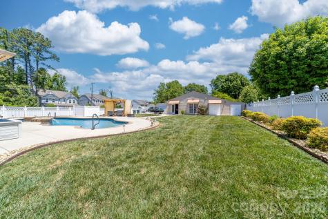 2402 Malotte Lane Gastonia NC 28054