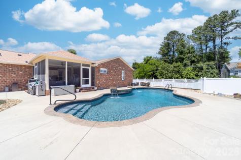2402 Malotte Lane Gastonia NC 28054