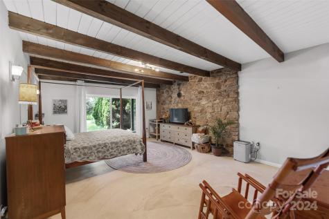 35 Good Intentions Road Asheville NC 28806