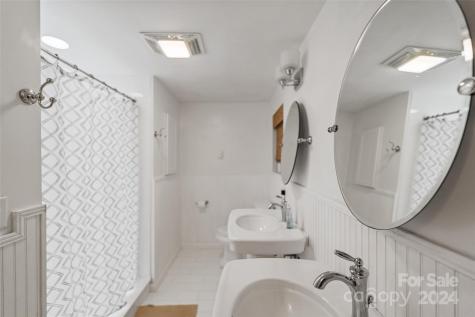 35 Good Intentions Road Asheville NC 28806