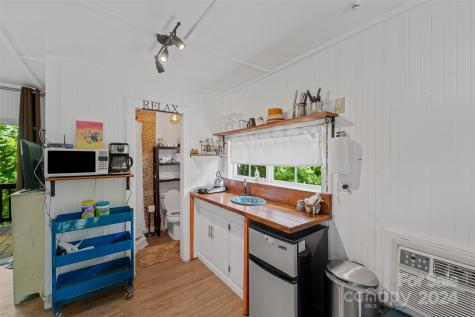 35 Good Intentions Road Asheville NC 28806