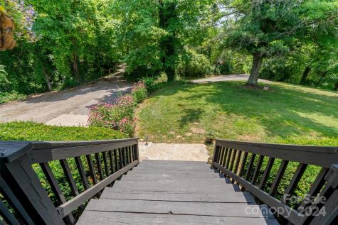 35 Good Intentions Road Asheville NC 28806