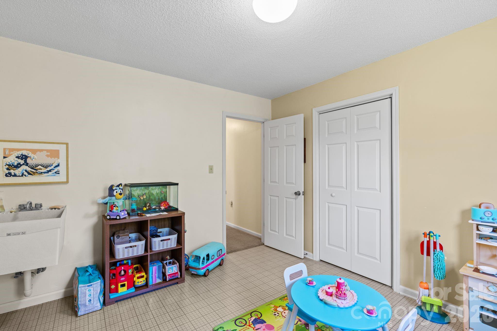 102 S Blue Ridge Road Black Mountain NC 28711
