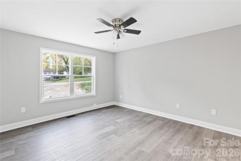 1237 Haywood Avenue Kannapolis NC 28081