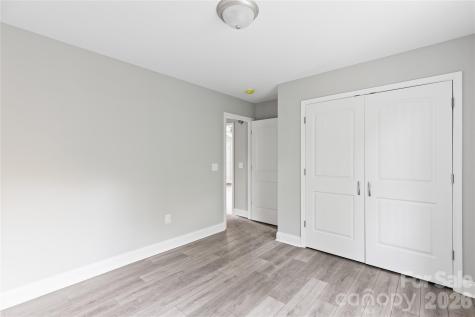 1237 Haywood Avenue Kannapolis NC 28081