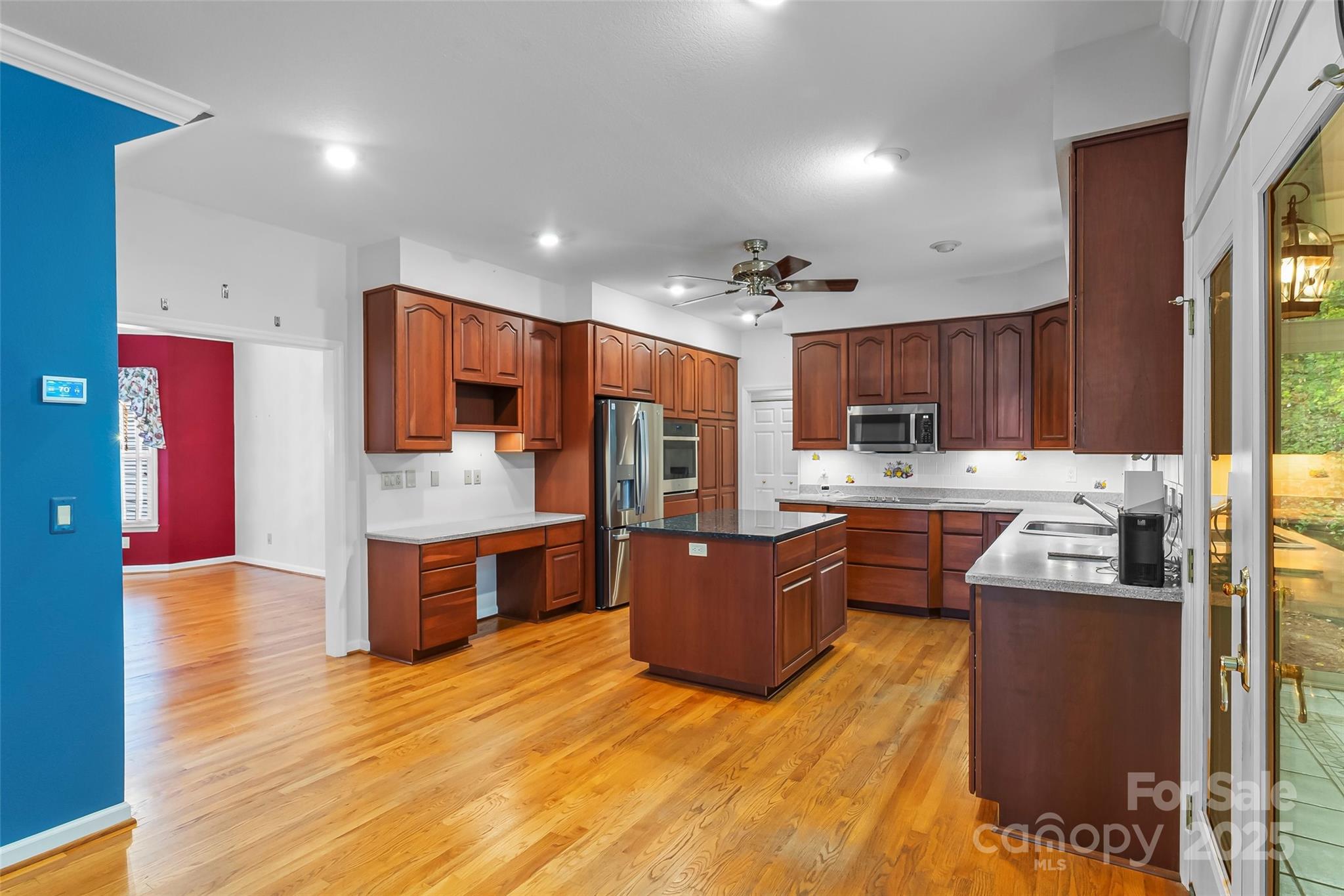 506 Kings Ridge Asheville NC 28804