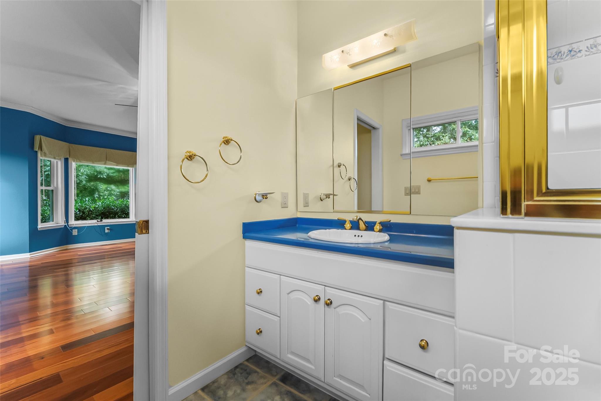 506 Kings Ridge Asheville NC 28804