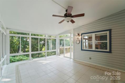 506 Kings Ridge Asheville NC 28804